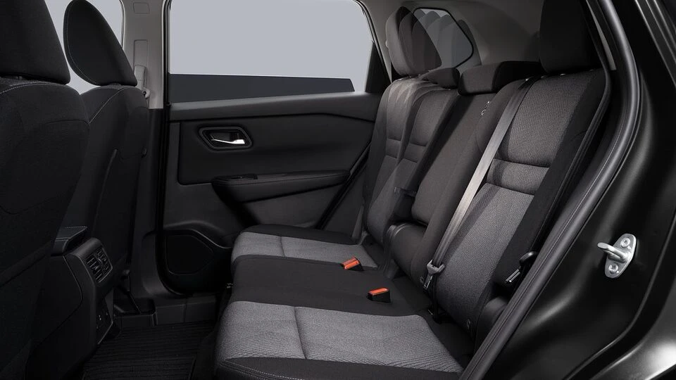 カーリース車両 日産　エクストレイルの画像