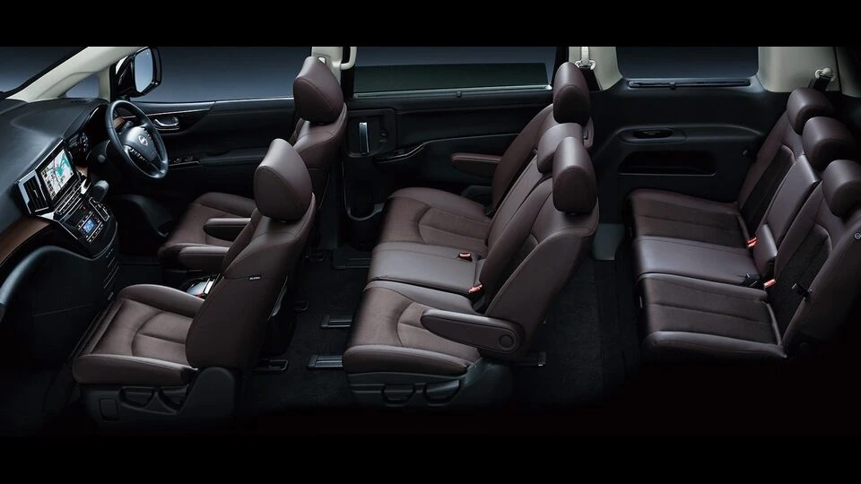 カーリース車両 日産　エルグランドの画像