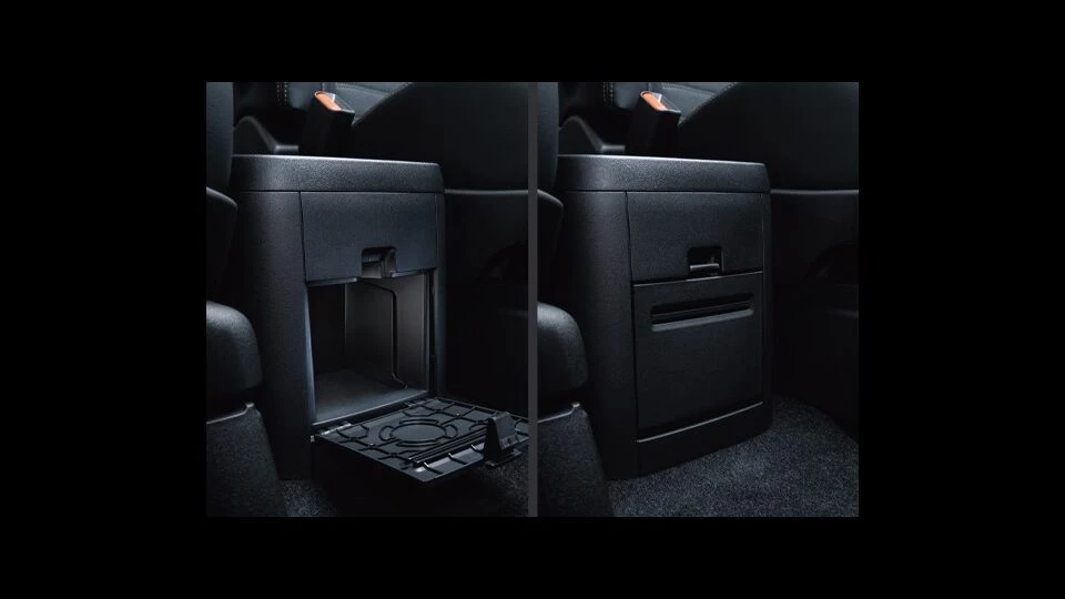 カーリース車両 三菱　デリカＤ：５の画像