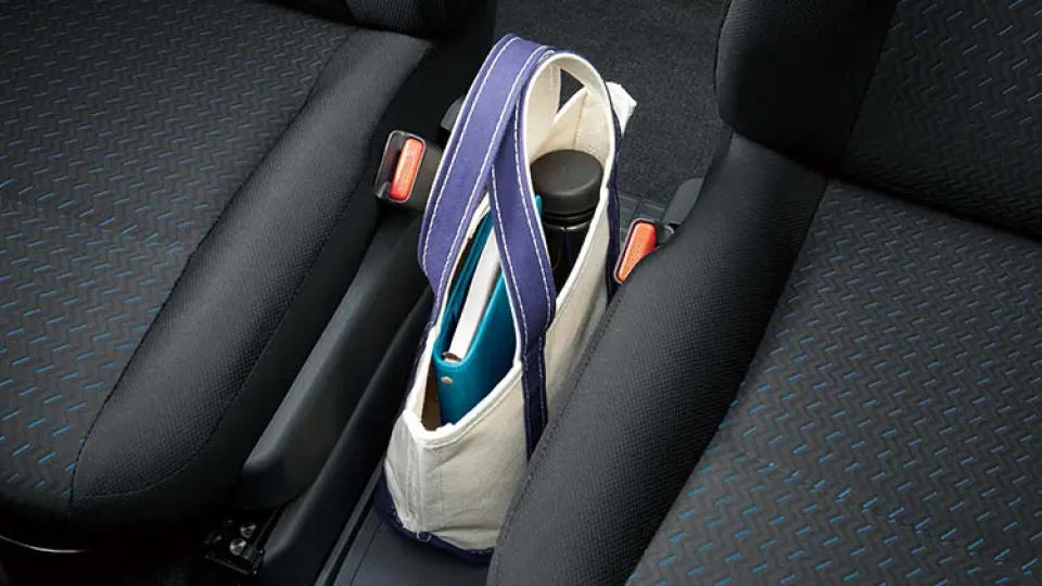 カーリース車両 スバル　ジャスティの画像