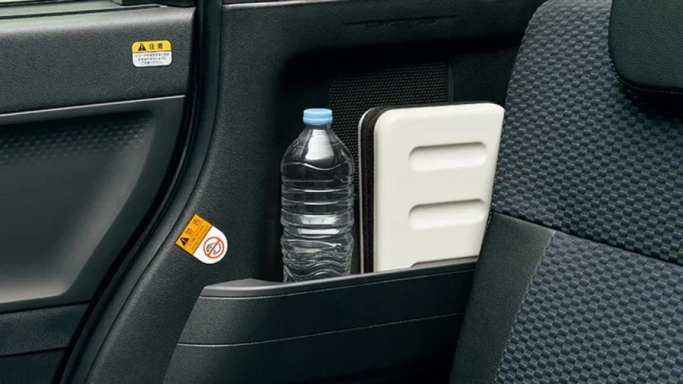 カーリース車両 スバル　シフォンの画像
