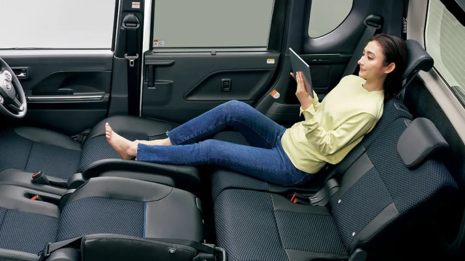 カーリース車両 ダイハツ　タントカスタムの画像