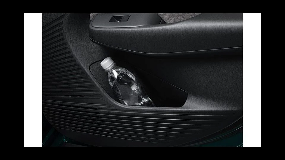 カーリース車両 日産　ノートオーラの画像