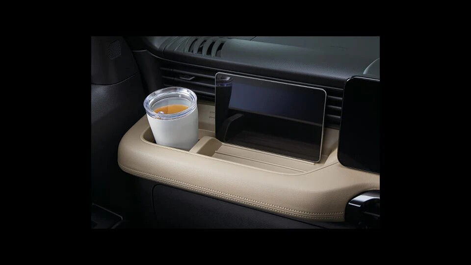 カーリース車両 三菱　デリカミニの画像