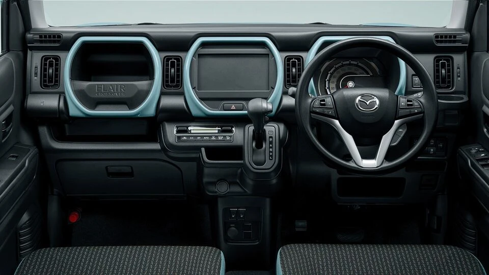 カーリース車両 マツダ　フレアクロスオーバーの画像